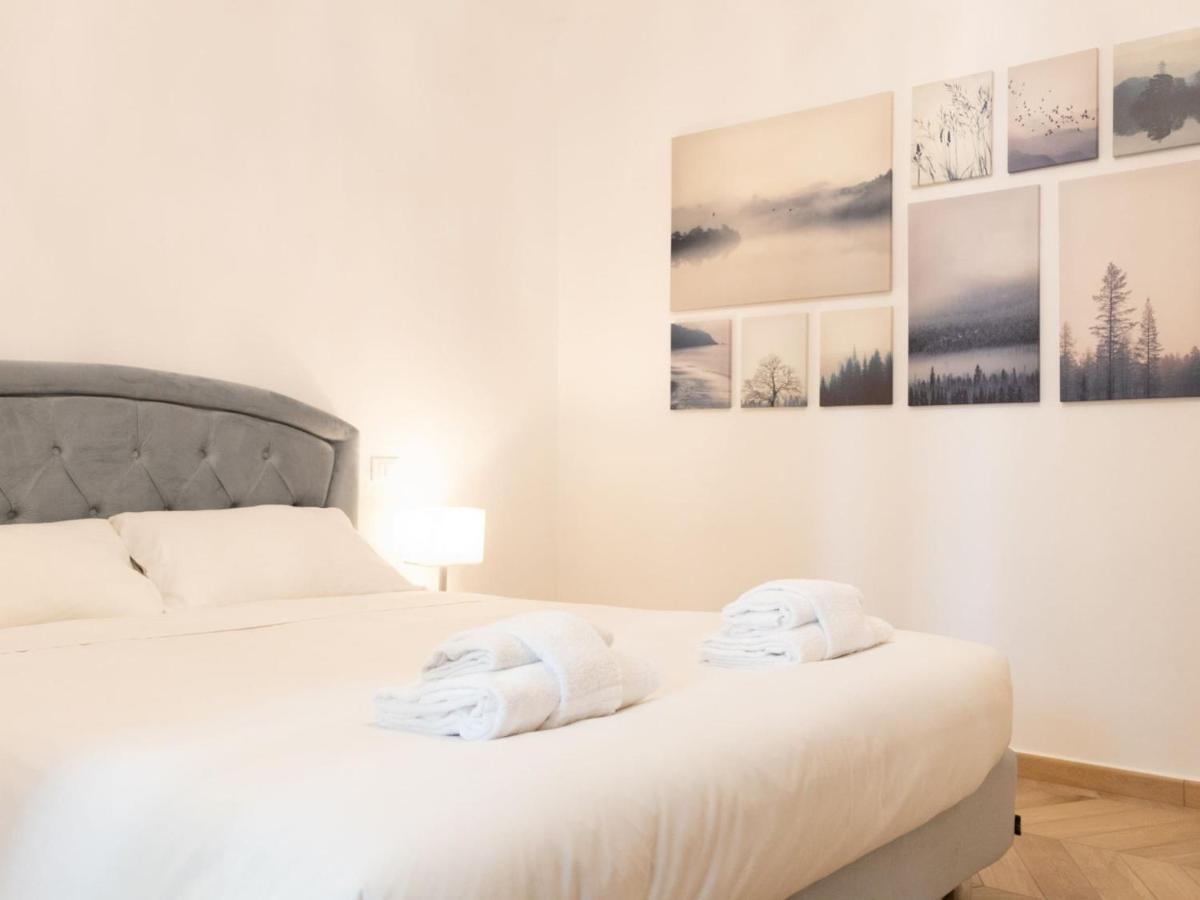 רומא The Best Rent - Elegant Five-Bedrooms Apartment Near Colosseo מראה חיצוני תמונה